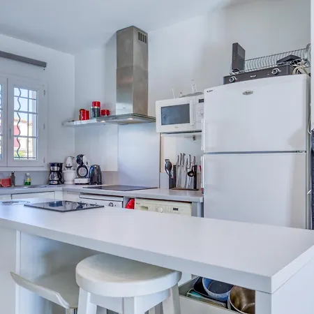 Petite Maison Mortes Semesterbostad