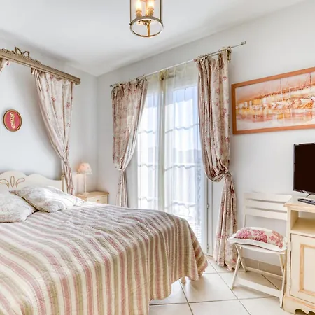 Petite Maison Mortes Aigues-Mortes