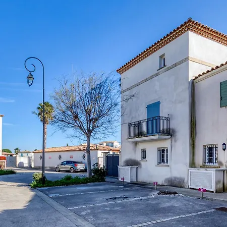 Petite Maison Mortes Holiday home Aigues-Mortes