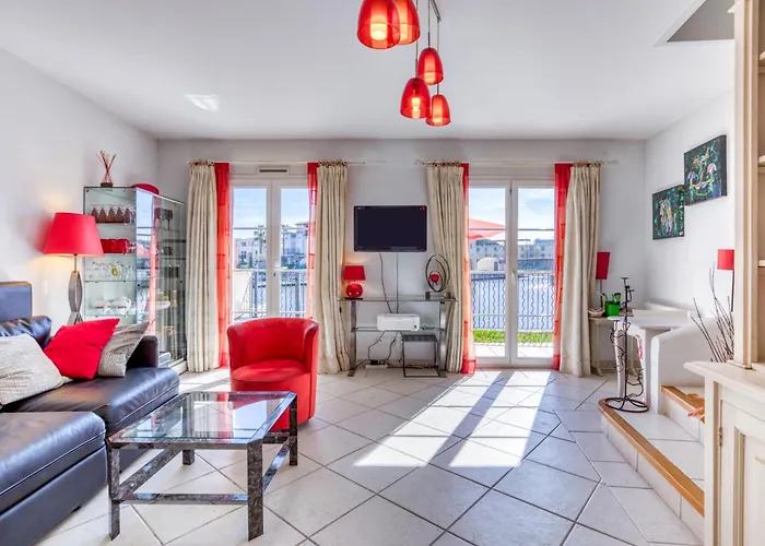 Petite Maison Mortes