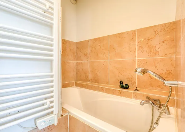 Petite Maison Mortes * Aigues-Mortes